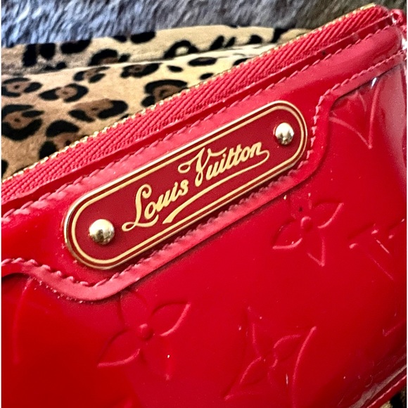 👑✅PRICE FIRM✅NO OFFERS👑AUTHENTIC Louis Vuitton Red Key Card Wallet Pouch - Picture 5 of 17